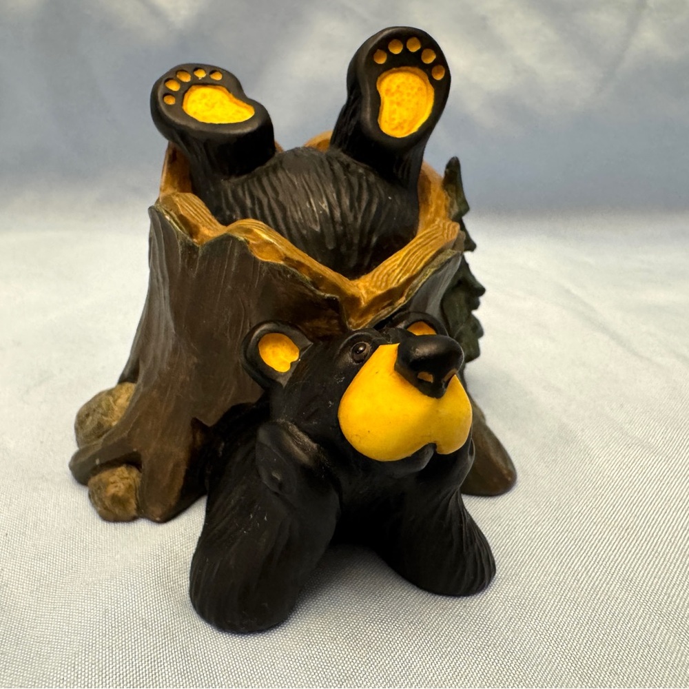 Bearfoots Bear Figurine "Dylan" By Jeff Fleming Big Sky Carvers